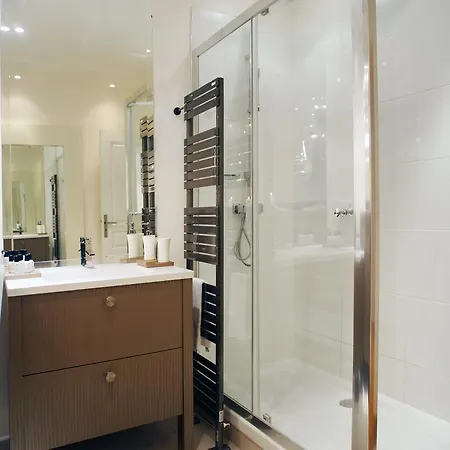 Grenelle - 4 Adults Apartamento Paris